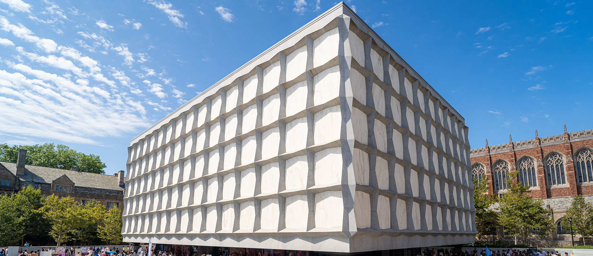 Contemporary building on yale campus